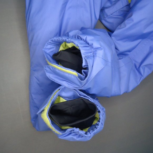 SIZE XL (18). L.L. Bean girl's blue hooded puffer jacket. - Picture 15 of 16